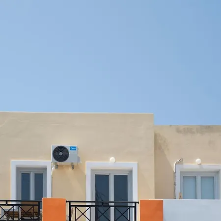 K & G Fira (Santorini)